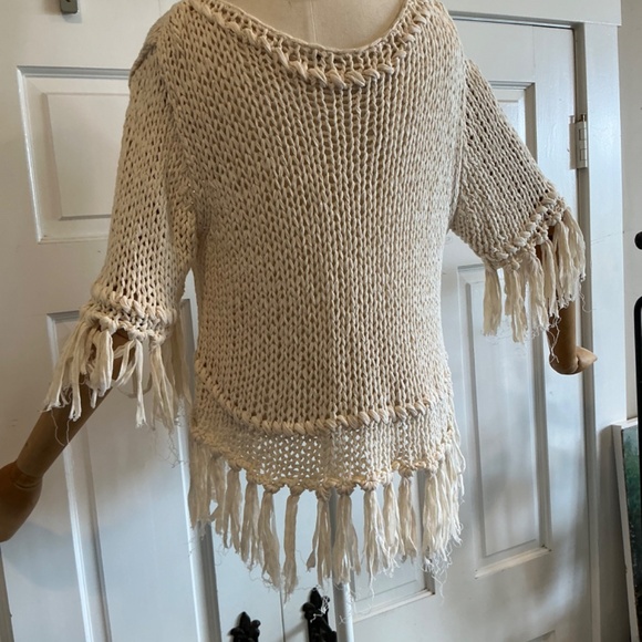 Free people cream cotton sweater with fringe! - Picture 4 of 8